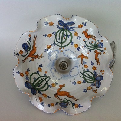 Ceramiche d-Arte di Albisola - Maiolica, completa di filo e coppetta.